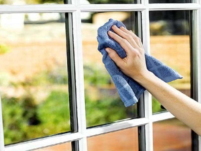 for solution windows washing To  Cleaning Glass Make Window Chore Less Of A Geeks  Tips